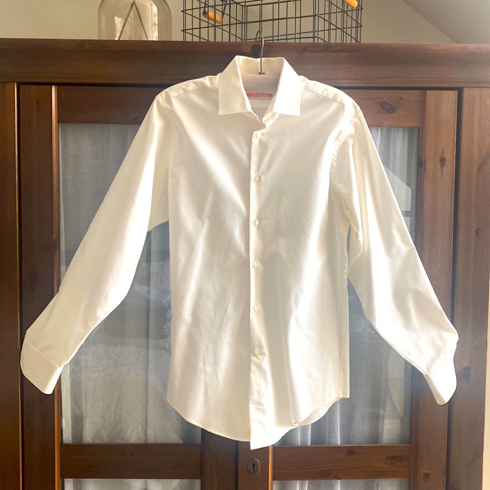 Geoffrey Beene off white button down shirt. Fitted. 15, 34/35